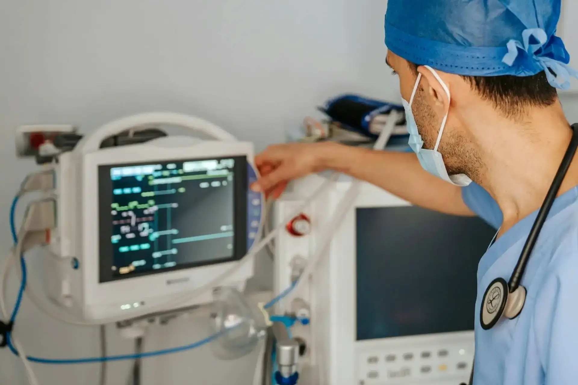 Cardiac sciences team at Shree Vighnaharta Hospital